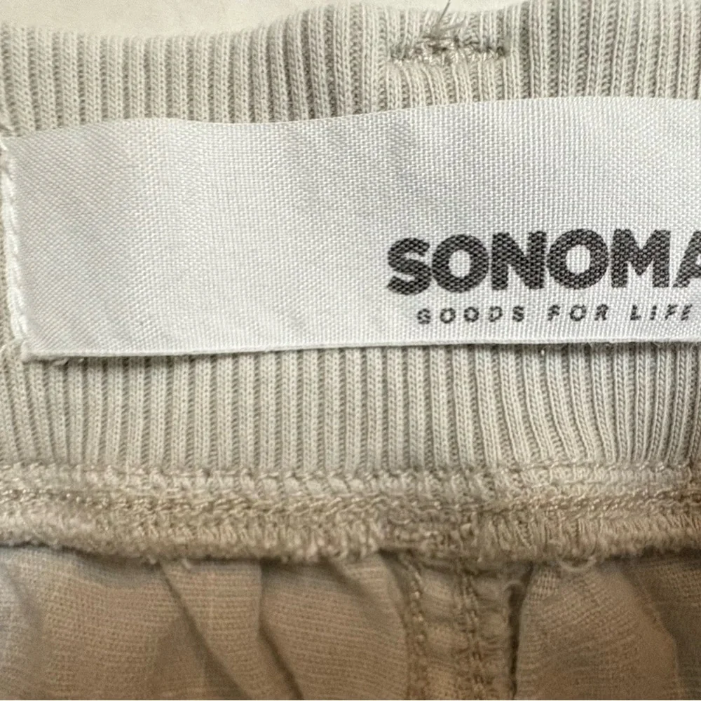 Women’s Sonoma Tan Capris Relaxed Fit Lightweight Pockets Elastic size 6 - Picture 3 of 6